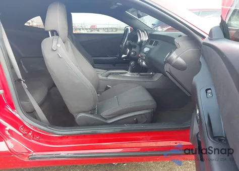 2010 Chevrolet Camaro 1Lt из США, поврежденный, VIN 2G1FB1EV6A9105169